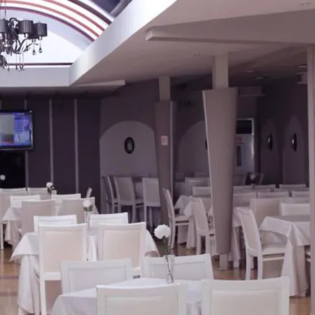 Hotel Gjallica 3*