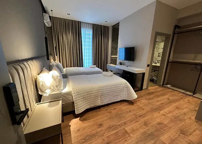 Ξενοδοχείο Gjallica 3*